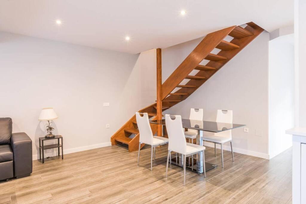 Chalet En La Cuidad- Con Jardin Y Barbacoa Gijon Luaran gambar